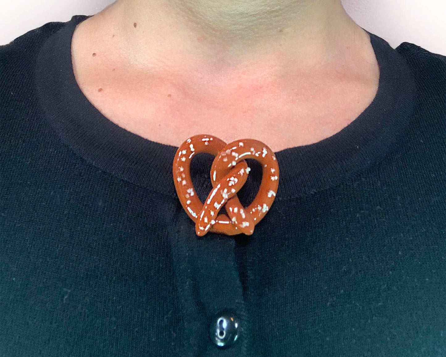 Plain Salt Pretzel Brooch